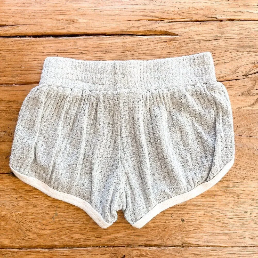 Tiny Whales Girls Dolphin Shorts Embroidered Sun Size 3